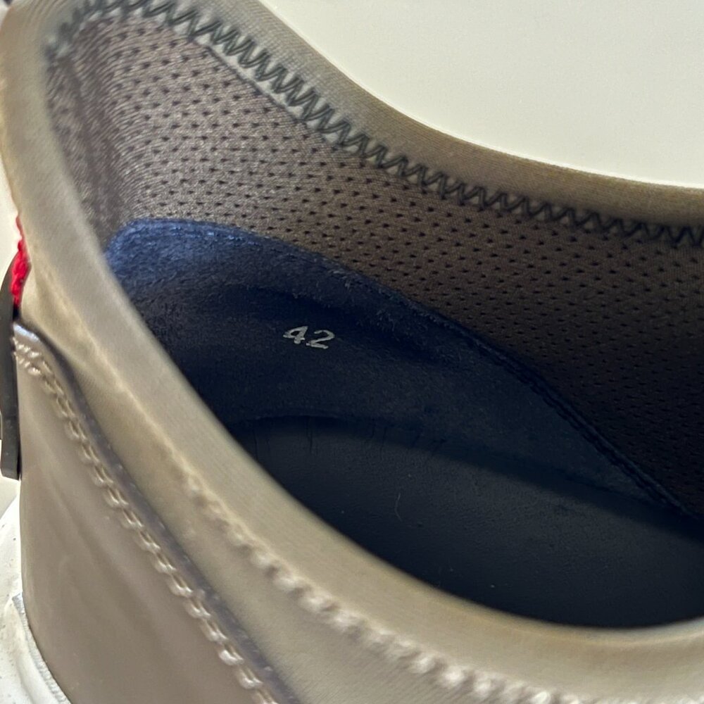Moncler Men's Lunarove Low Top Sneakers Olive 9 / 42 - Picture 6 of 9